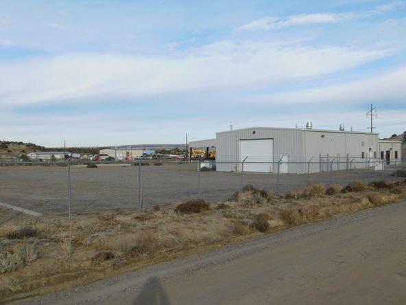 104 Bison Trl, Aztec, NM 87410